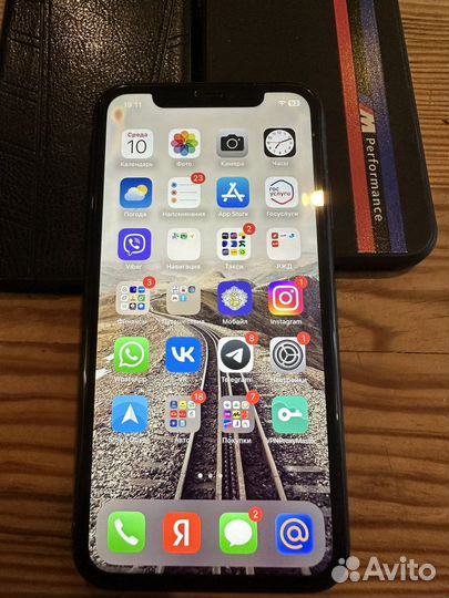 Телефон iPhone xr 64 GB