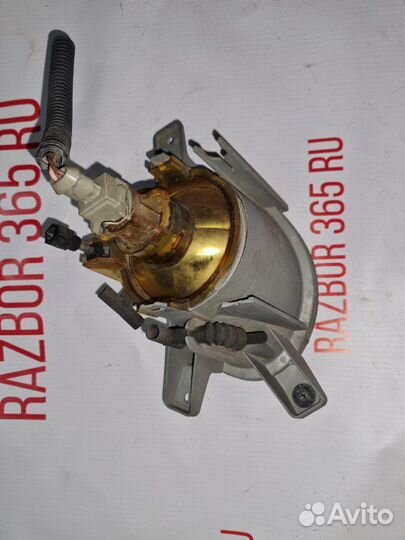 Фара противотуманная передняя левая Volvo Xc70