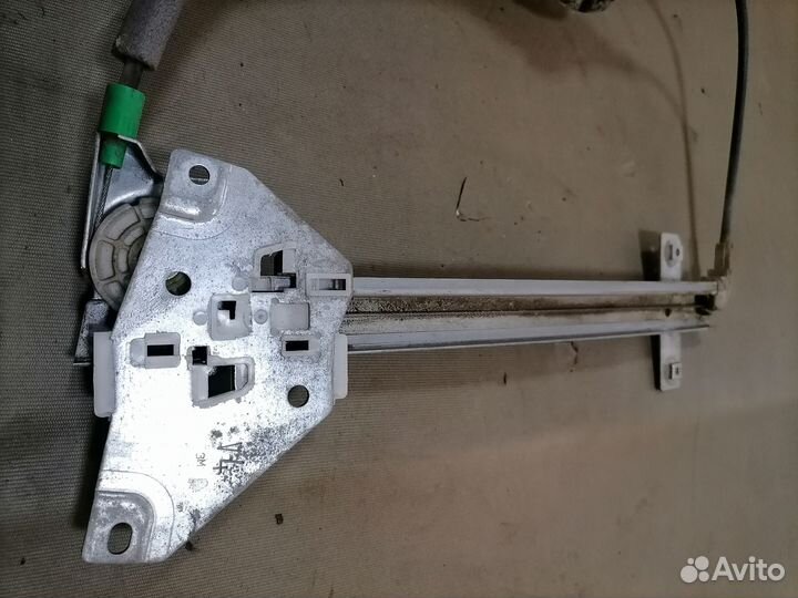 Стеклоподъемник задней правой двери Volvo S40 2004