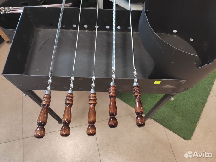 Мангал с подказанником