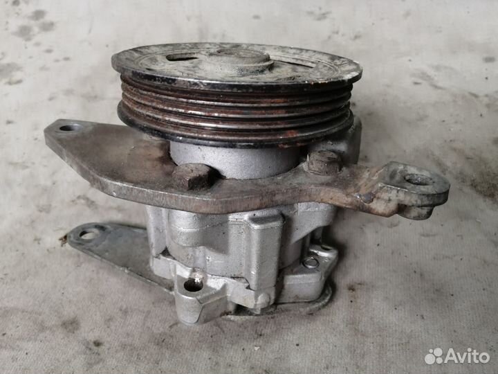 Насос гидроусилителя для Nissan Primera P11 рест