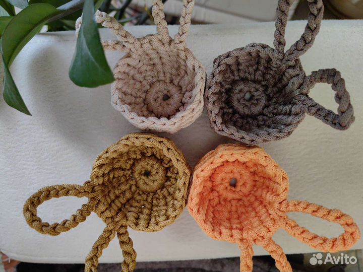 Подставка под пасхальное яйцо