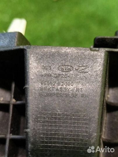 Кронштейн переднего бампера Kia K5 2019