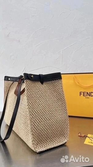 Женская сумка Fendi