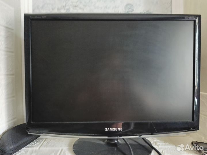 Монитор Samsung 22 дюйма