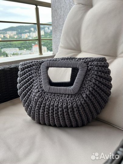 Cумка вязаная с врезной ручкой тоут