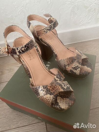 Босоножки женские 37