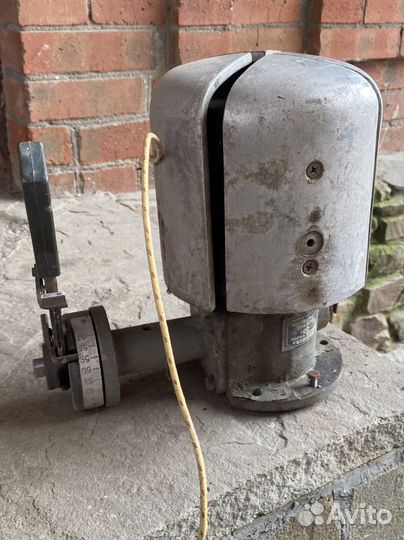 Электрическая колодка для головных уборов