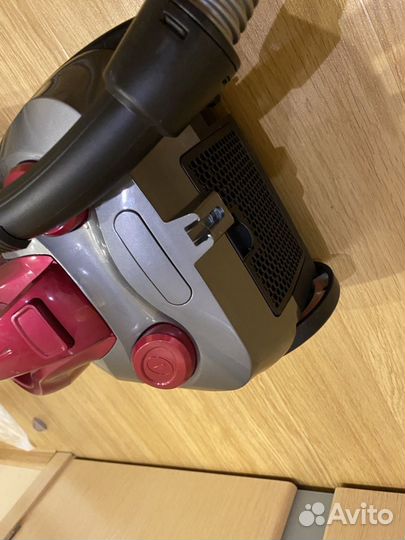 Пылесос Почти новый