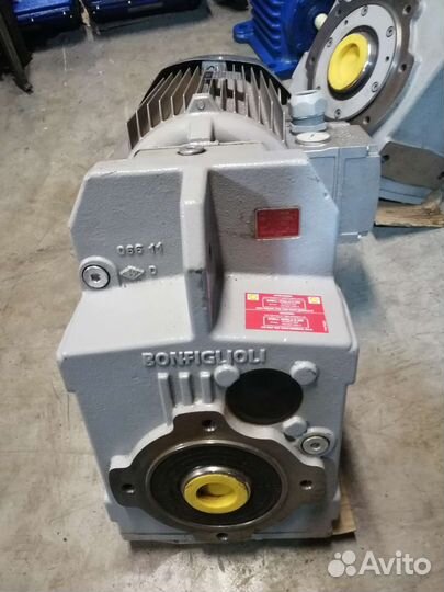 Мотор редуктор bonfiglioli