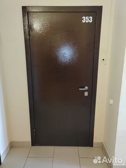 Дверь входная металлическая