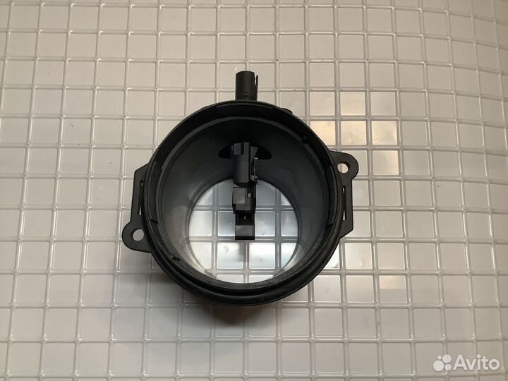 Расходомер воздуха (массметр) BMW 6 серия