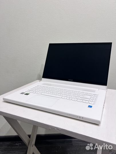 Ноутбук Acer ConceptD 7 Ezel Pro CC715-71P-77U5