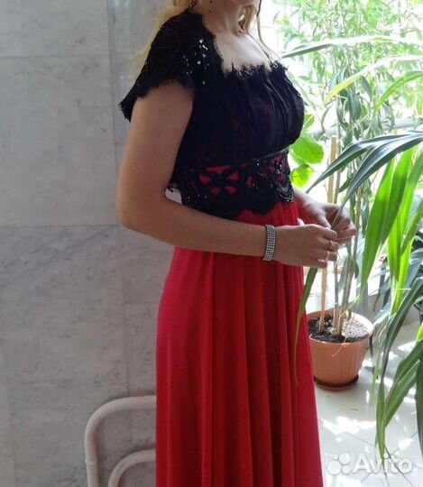 Вечернее платье