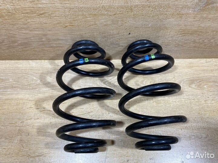 Комплект задних пружин Volkswagen Passat B5 +