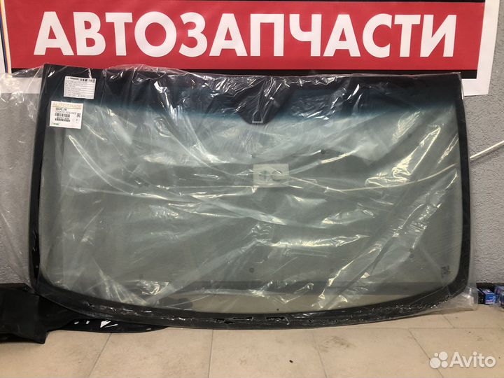 Стекло лобовое заднее переднее левое правое