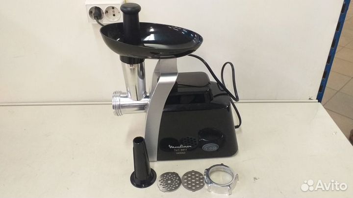 Электромясорубка бу Moulinex ME106832