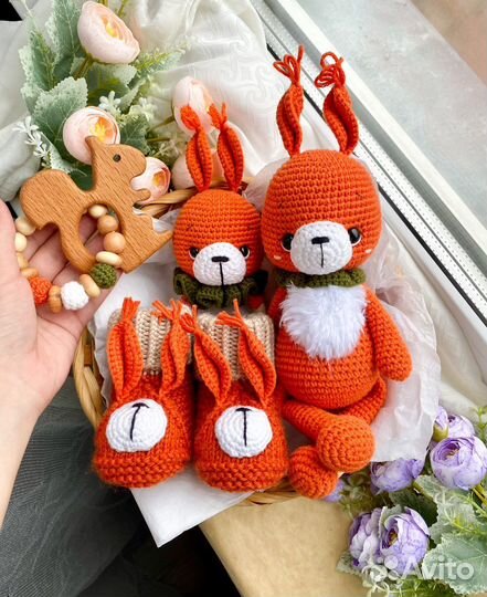 Вязаные наборы подарок на выписку из роддома