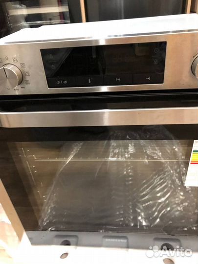 Духовой шкаф