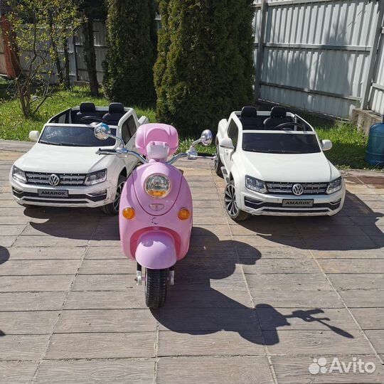 Детский электромобиль двухместный