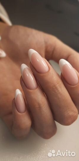 Маникюр/педикюр/наращивание ногтей