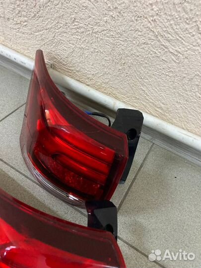 Фонарь внешний левый Mitsubishi Outlander 3