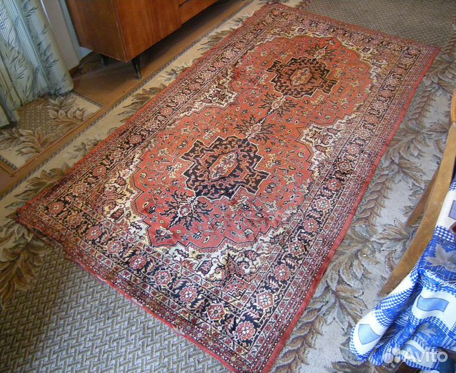 Ковер накидка с шелковой нитью б/у 260 х 135 см