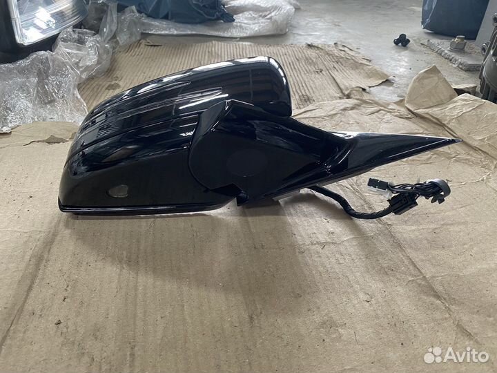 Правое зеркало Mercedes Benz W212 черное без зоны