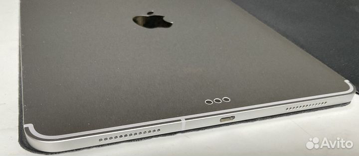 iPad Pro 11“ sim 512Gb, Smart Cover, зарядка