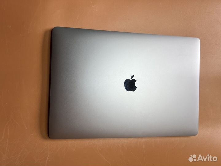 Apple MacBook Pro 16 2021 i9 2.4 32gb