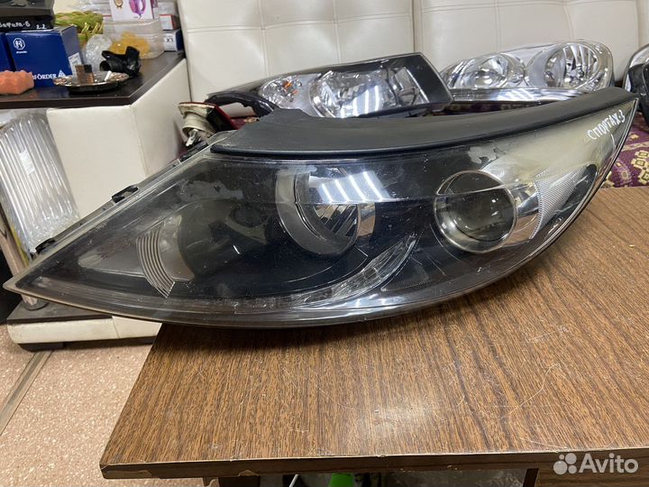 Фара левая Kia Sportage 3 SL 10-16г
