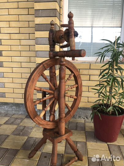 Прялка деревянная старинная