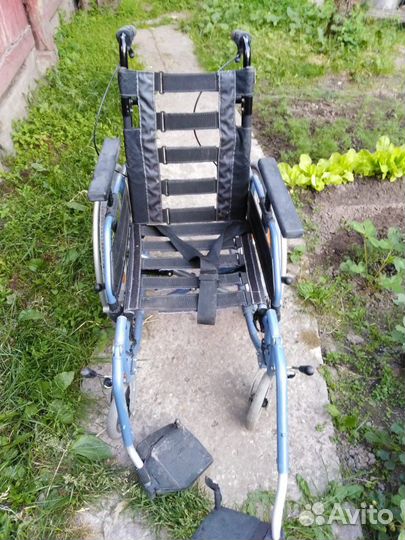Коляска инвалидная