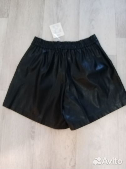 Шорты новые