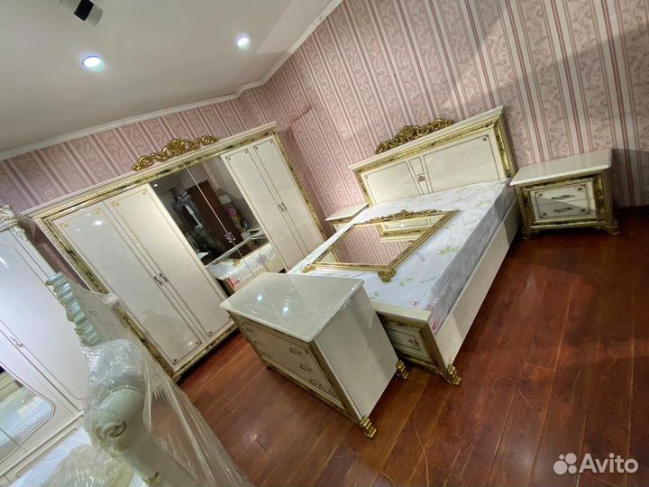 Шкаф 6-и дверный с зеркалами Катя беж