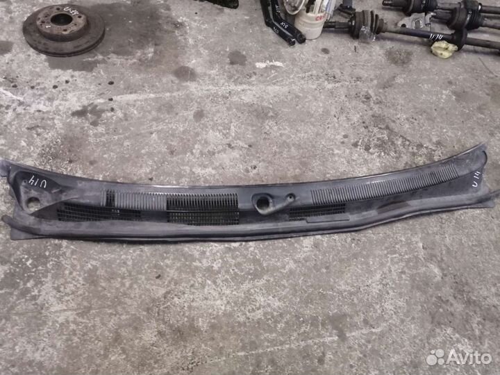 Жабо Nissan bluebird u14