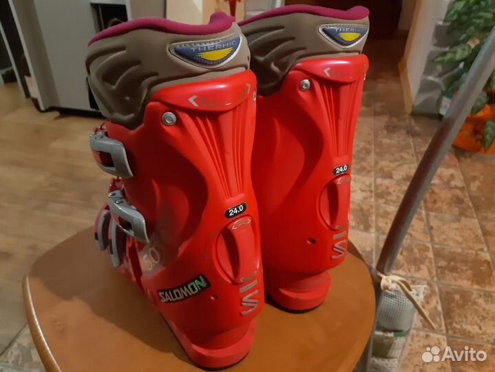 Ботинки горнолыжные женские (юниорские) salomon