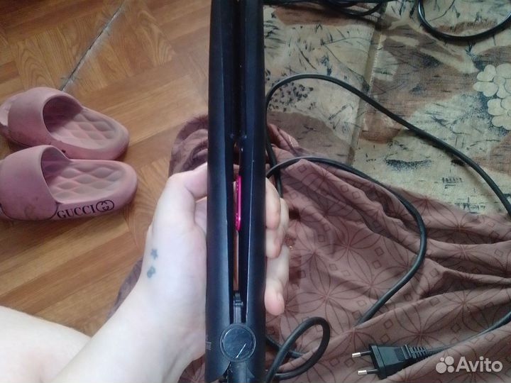 Выпрямитель для волос rowenta