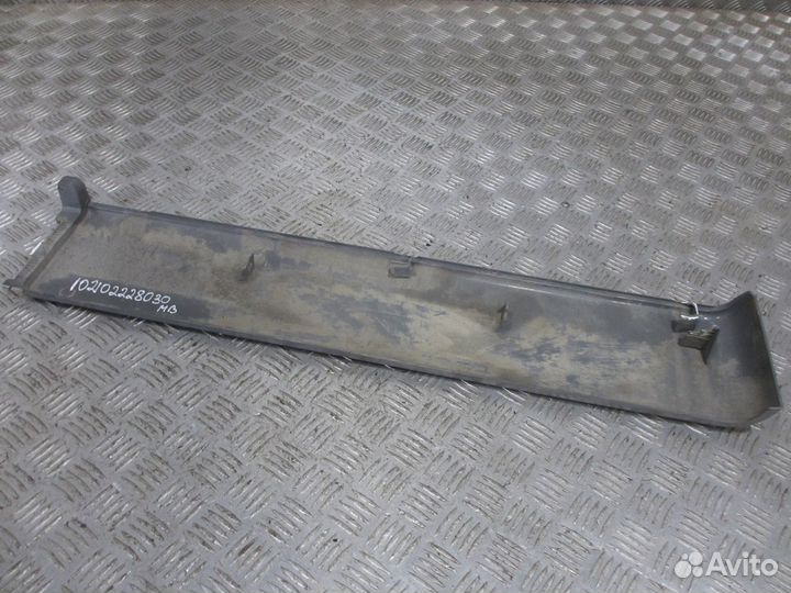 Накладка крыла правая Mercedes-Benz A9438800236