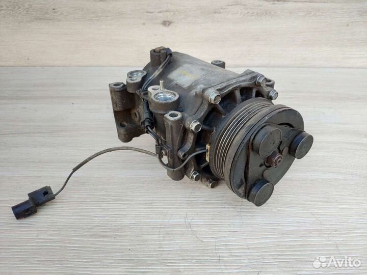 Компрессор кондиционера Mitsubishi Lancer IX 9