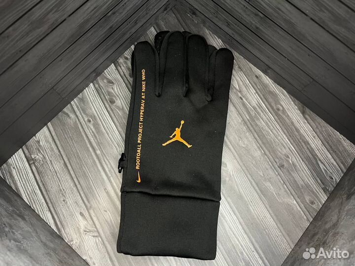 Перчатки jordan теплые