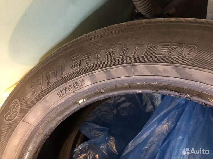 Yokohama BluEarth E70 215/55 R17