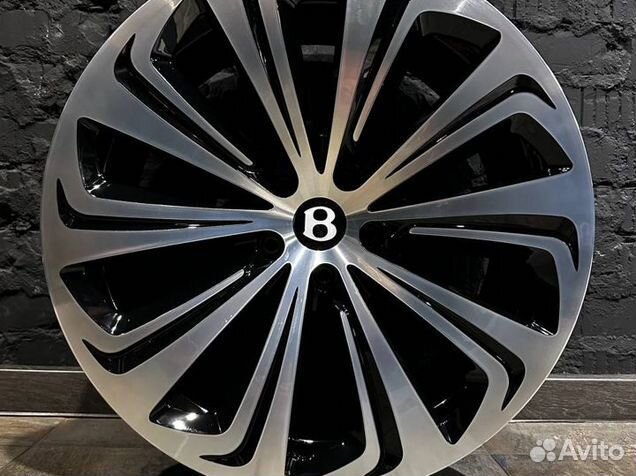 Новые литые диски R22 5x130 для Bentley Bentayga