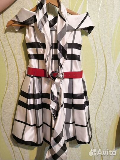 Нарядное платье для девочки