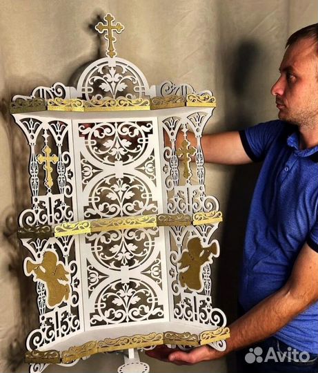 Угловая полка для икон