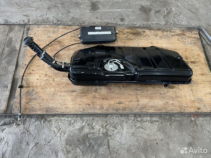 Бензобак Нива 21213 Niva 21214 2121 инжектор