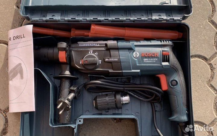 Перфоратор Bosch 2-28 с бурами