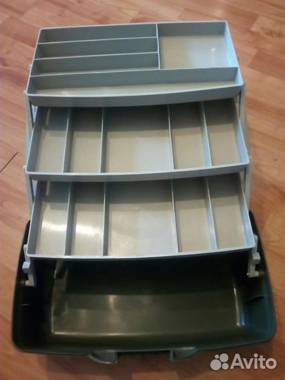 Ящик для рыболовных снастей