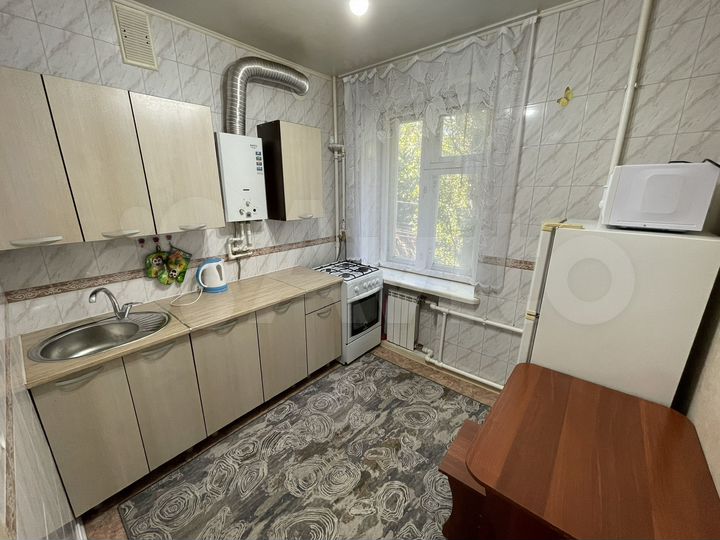 1-к. квартира, 40 м², 2/5 эт.