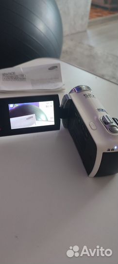 Цифровая видеокамера Samsung